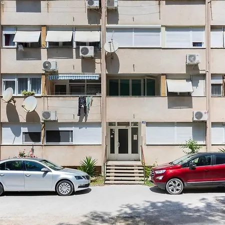 Apartment Dorna Near Center And Bacvice *